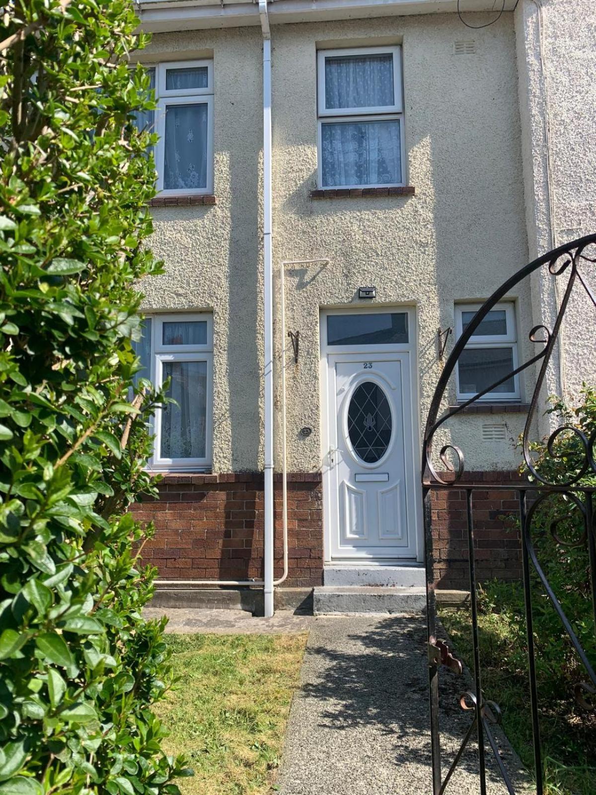 Room Only Guest Accommodation, Guest House Self Catering Bangor  Esterno foto