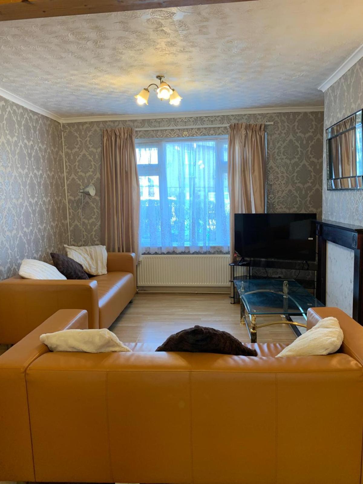 Room Only Guest Accommodation, Guest House Self Catering Bangor  Esterno foto