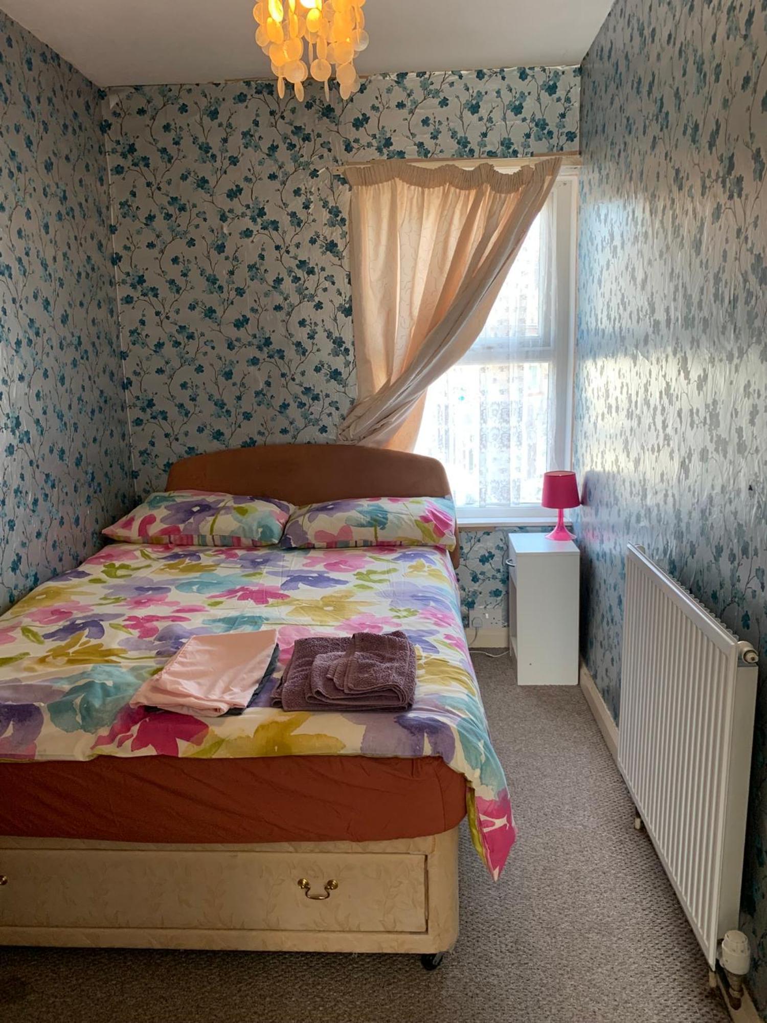 Room Only Guest Accommodation, Guest House Self Catering Bangor  Esterno foto
