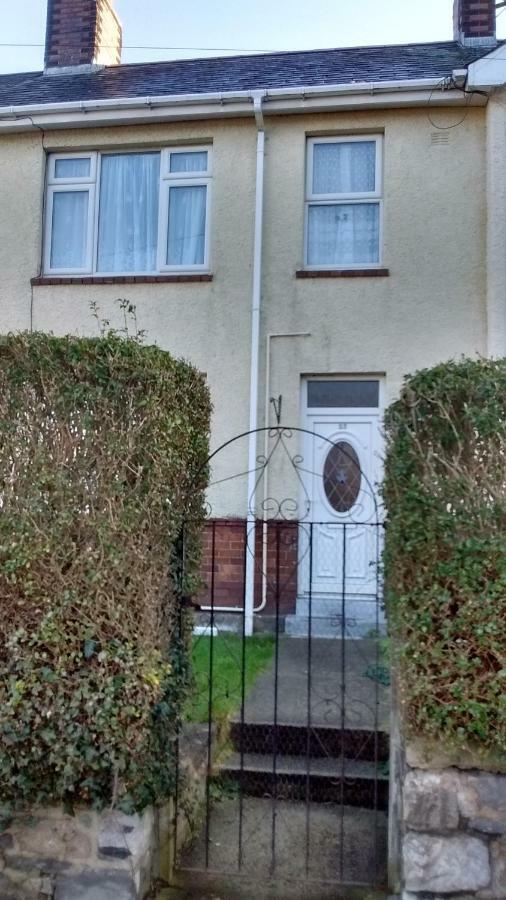 Room Only Guest Accommodation, Guest House Self Catering Bangor  Esterno foto